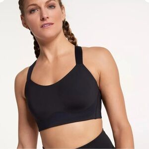 Alia Black Sports Bra